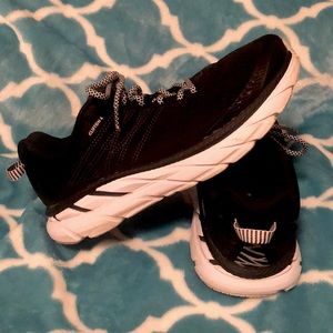 Hoka One Clifton 6 women’s shoes size 7 D